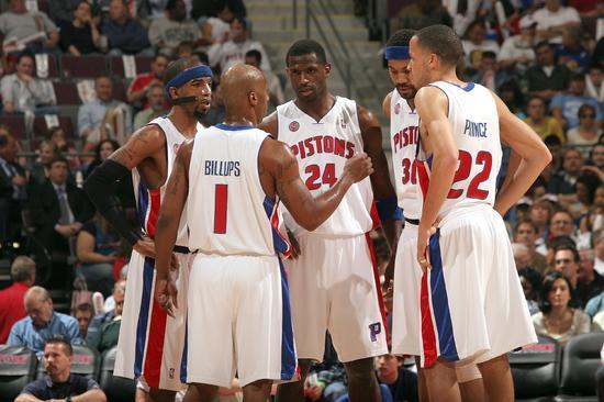 2米门将发展不顺，护照收集者冉冉升起：阿森纳法国小将发展（2米门将受挫，“护照收集者”上位：阿森纳法国新星崛起）