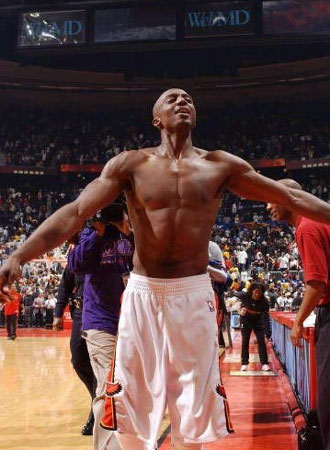 美媒盛赞张博源：他让整个球馆为之沸腾，是绝对的顶级得分手（美媒称赞张博源：点燃全场，他是当之无愧的顶级得分手）