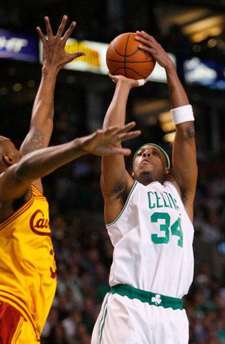 穆勒：卡尔在享受努力提高的过程，同时也在享受比赛的乐趣（穆勒：卡尔既乐于自我精进，也尽情享受比赛乐趣）